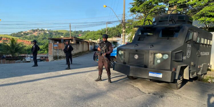 Polícia Militar realiza operação em três bairros de Volta Redonda