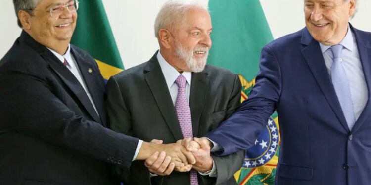 Ricardo Lewandowski é novo ministro da Justiça e Segurança Pública
