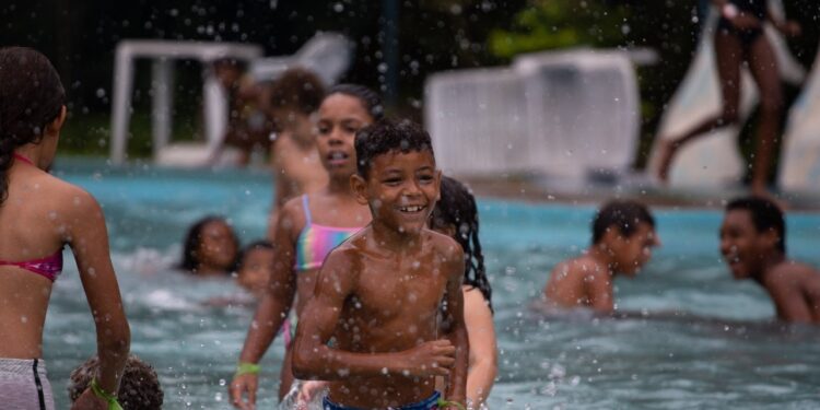 Parque aquático de VR terá horário de funcionamento diferenciado no período da colônia de férias
