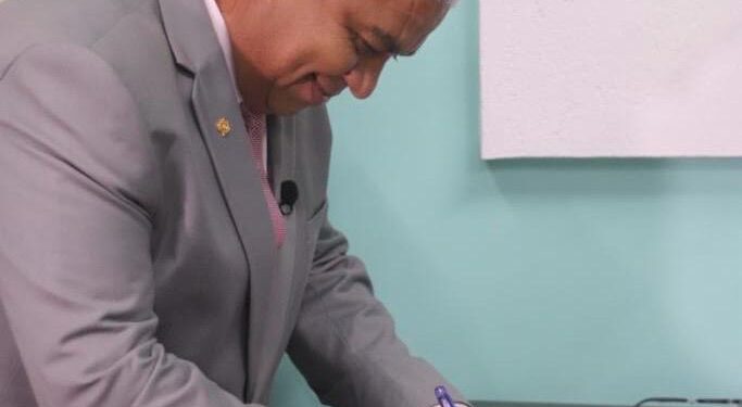 Vereador Edson Quinto assume a presidência da Câmara de Volta Redonda
