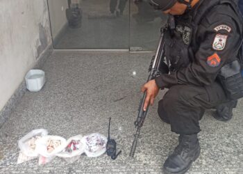 Homem é preso e drogas apreendidas em Angra dos Reis