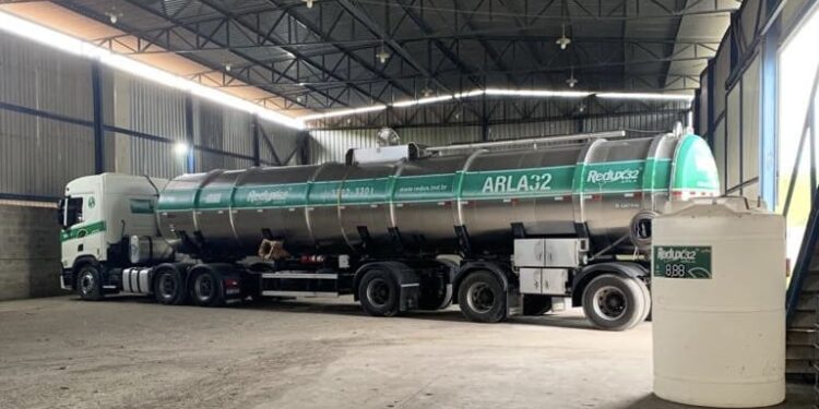 Guarda Ambiental de Barra Mansa interdita galpão de armazenamento de composto químico em Floriano