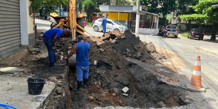 Saae de Barra Mansa realiza manutenção de rede de abastecimento em três bairros