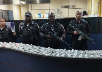 Polícia Militar apreende drogas no Areal, em Barra do Piraí