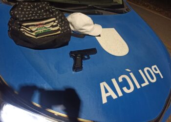 Dupla é detida com um simulacro de pistola em Paty do Alferes