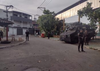 Polícia Militar realiza operação no Condado e Ilha das Cobras, em Paraty