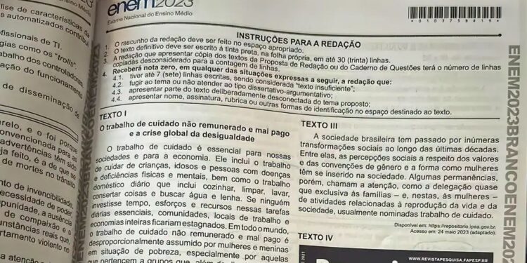 Polícia Federal investiga vazamento da redação do Enem 2023 nas redes sociais