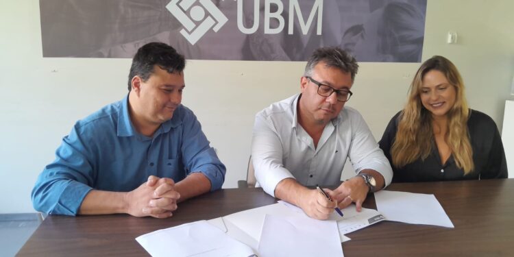 Nova UBM fecha parceria com a CDL para descontos em cursos