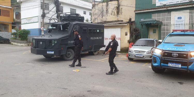 Polícia Militar realiza operação em Volta Redonda e Angra dos Reis