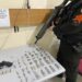 Polícia Militar encontra drogas e arma no Monte Castelo, em Volta Redonda