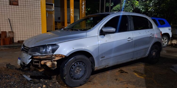 Dupla é presa acusada de tentativa de homicídio em Valença