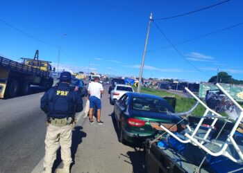 Cerca de 10 mil motoristas são autuados em rodovias federais no RJ durante o Carnaval