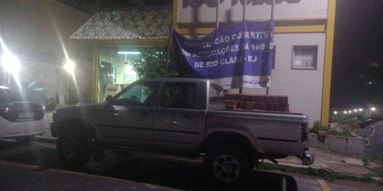 Polícia Militar recupera carro furtado em Barra Mansa