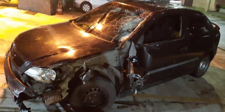 Acidente envolvendo moto e carro deixa uma pessoa ferida em Barra do Piraí