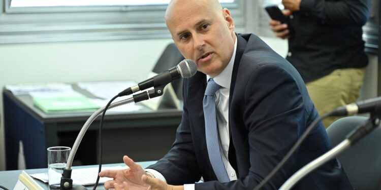 Tande Vieira assume a presidência da Comissão de Tributação da ALERJ