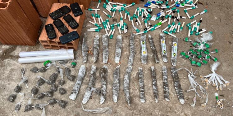 Polícia Militar apreende drogas durante operação em Barra Mansa
