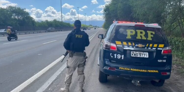 PRF registra redução de quase 9% nas rodovias federais do RJ no feriado da Semana Santa