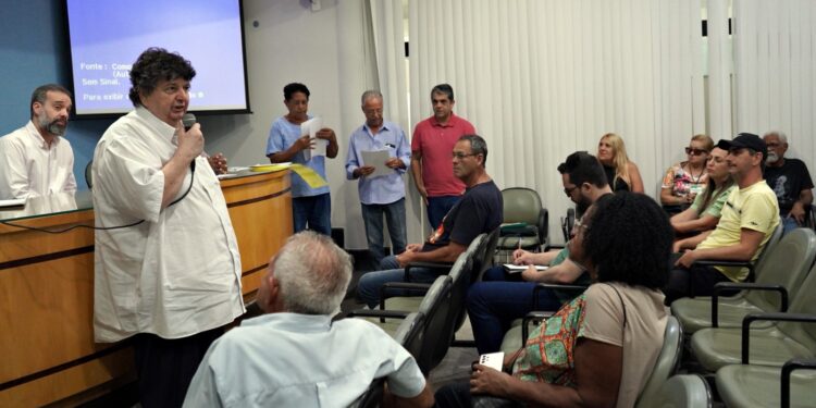 Prefeitura de Volta Redonda e associações de moradores debatem Orçamento Participativo 2025