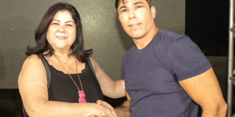 Márcia Mariotini lança pré-candidata a vice-prefeita pelo grupo de Mario Esteves em Barra do Piraí