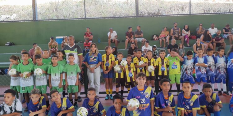 Futsal: Prefeitura de Barra Mansa incentiva prática entre as crianças com torneio sub-10