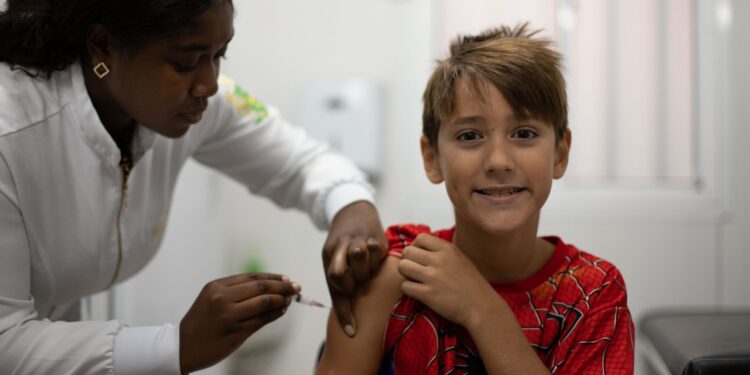 Volta Redonda terá plantão de vacinação e atendimento para dengue no feriado prolongado