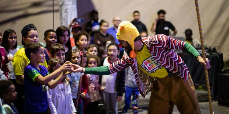 Temporada do Palco Sobre Rodas começa nesta quarta-feira em Volta Redonda