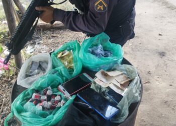 Quatro homens são presos e três menores apreendidos por tráfico de drogas em Resende