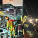 Caminhoneiro é resgatado das ferragens após colisão traseira com outro caminhão na Dutra