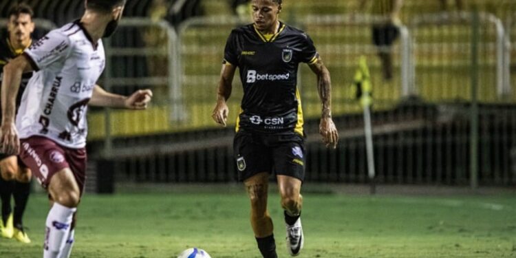 Voltaço lidera a Série C após vencer o Caxias