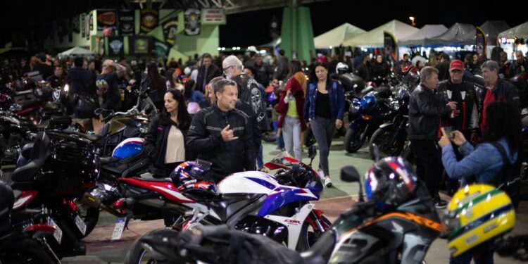Plebe Rude é atração do Encontro Nacional de Motociclistas e Triciclistas em Volta Redonda