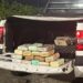 Dois homens são presos com 16 tabletes de maconha na Dutra