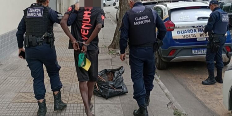 Suspeito de furtar fios de cobre de unidade de saúde é preso em Volta Redonda