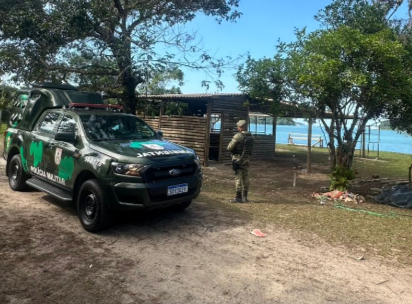 PM Ambiental localiza quiosque na Praia da Pitanga, em Paraty