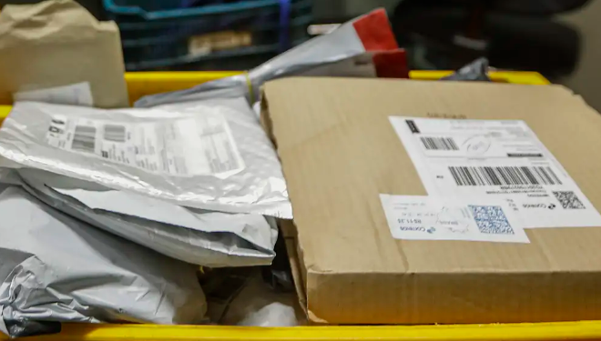 Varejistas iniciam taxação de compras internacionais de até US$ 50