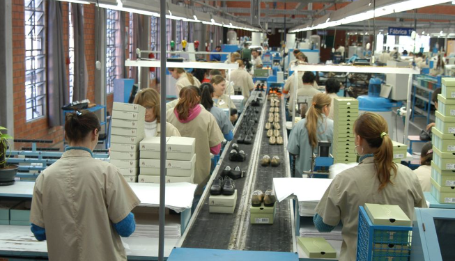 Taxa de juros afeta investimentos industriais em inovação