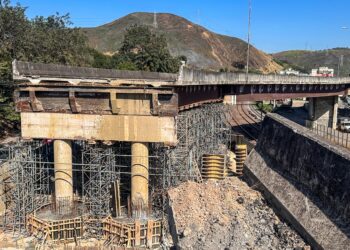 Pátio de Manobras: Drable confere avanço das obras do viaduto no Barbará