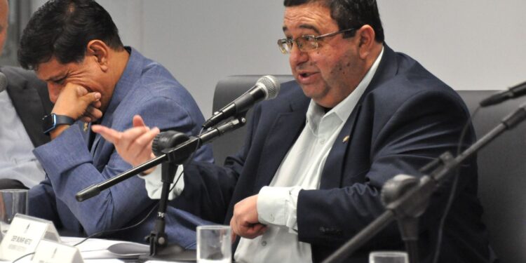 CPI dos Planos de Saúde da Alerj questiona cancelamento de contratos de pessoas com deficiência, autismo e doenças raras