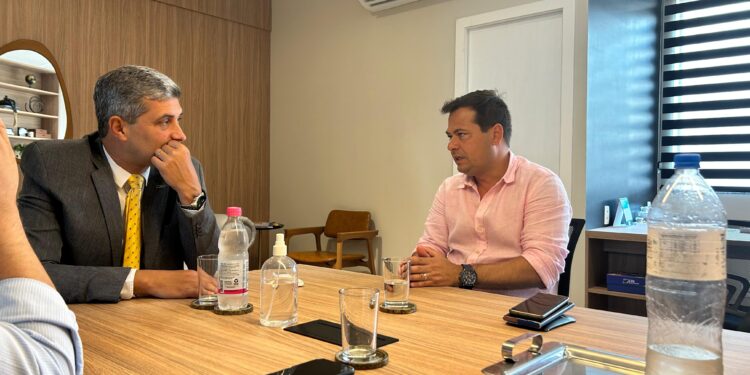 Léo da Joalheria se reúne com CDL em busca de investimentos para o comércio em Barra Mansa