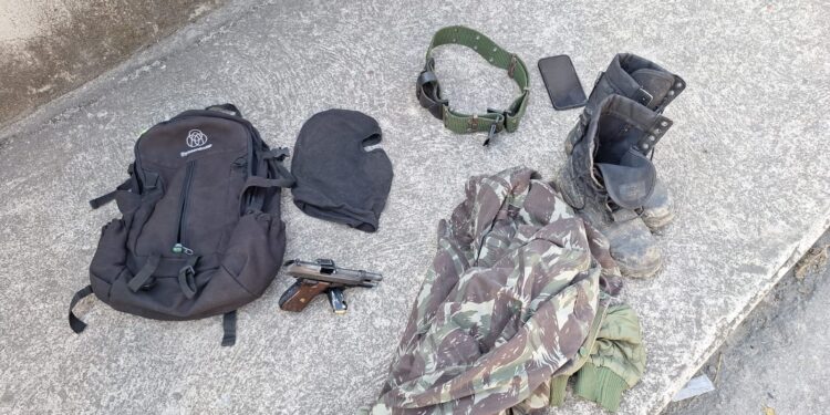 Jovem é detido por porte ilegal de arma no Belmonte, em Volta Redonda