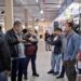 Pré-candidato a prefeito Delegado Furtado conversa com comerciantes do Mercado Popular em Barra do Piraí