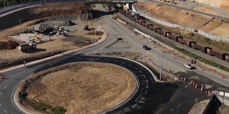 Prefeitura de Pinheiral e MRS Logística alinham detalhes finais da construção do viaduto no Parque Maíra