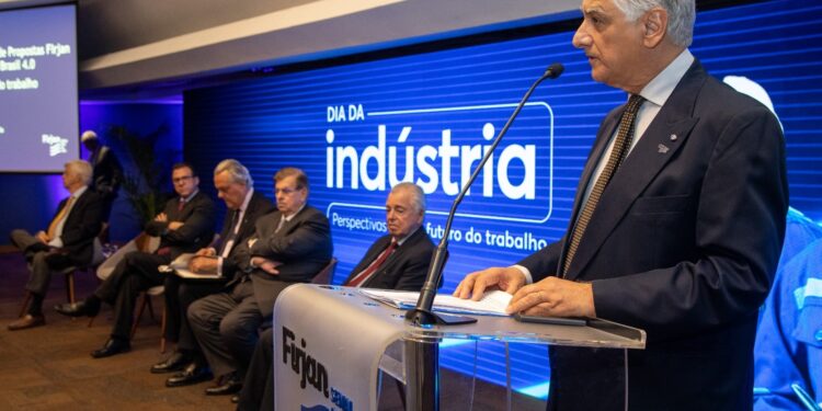 Firjan elege Luiz Césio Caetano como novo presidente