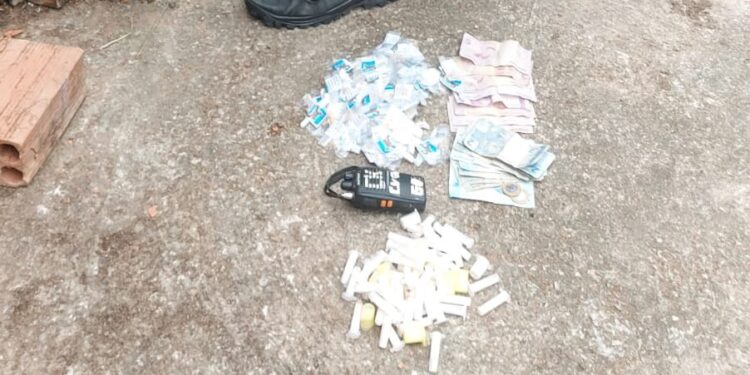 Polícia Militar apreende drogas em Itatiaia