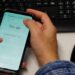 Pesquisa aponta que seis em cada 10 escolas têm regras para uso do celular