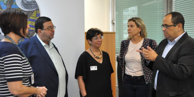 Deputado estadual Munir Neto quer incluir a AME no Teste do Pezinho