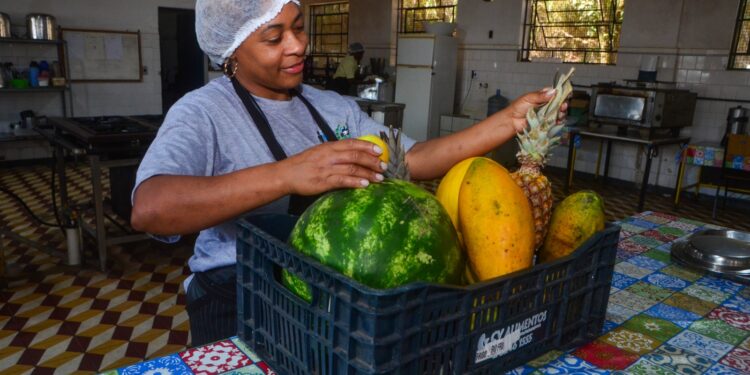 Governo do Rio investe em programa de nutrição para reduzir casos de obesidade e diabetes