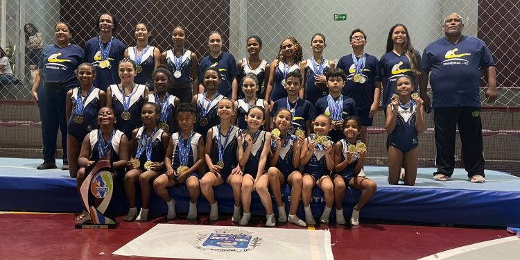Equipe de Ginástica de Trampolim de Pinheiral conquista 1º lugar por equipe em campeonato estadual