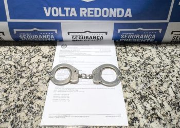 Operação Segurança Presente prende homem procurado por roubo em Volta Redonda