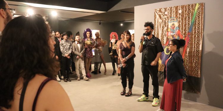 CSN apresenta exposição “Guerreiros do Arco-Íris” de Enivo no Centro Cultural Fundação CSN