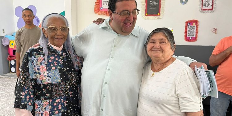 Deputado Munir Neto celebra Dia do Idoso em Volta Redonda com ação de conscientização sobre direitos do Estatuto